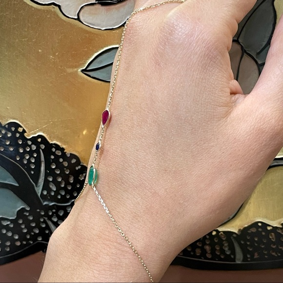 Stunning Emerald Sapphire Ruby Hand Chain in solid 14k Yellow Gold - Picture 3 of 4